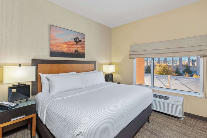 Cambria Hotel Plano Frisco
