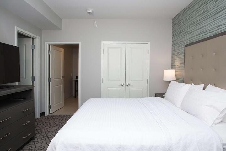Room 18 of 23