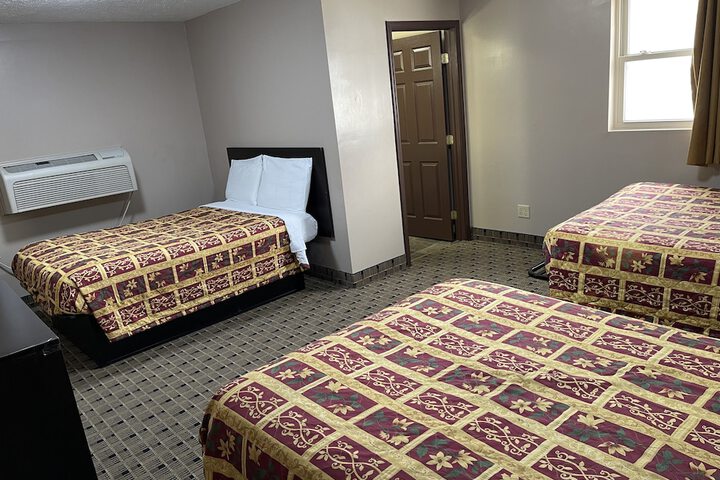 Room 10 of 46