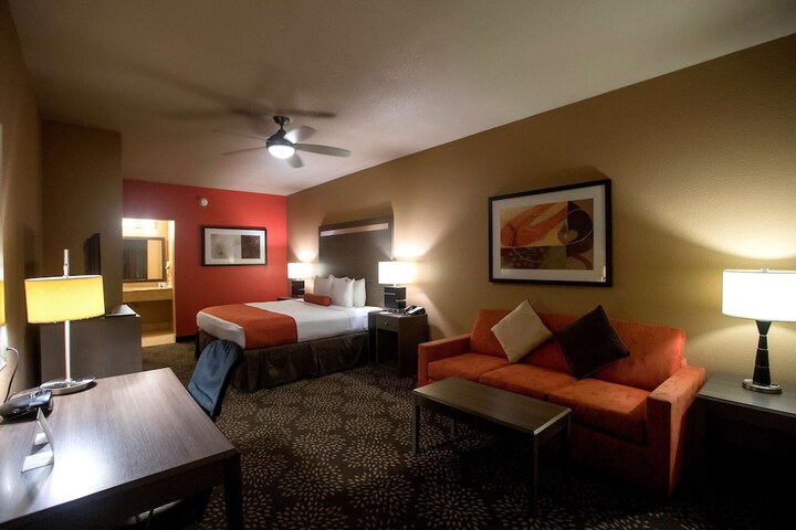 Room 8 of 24
