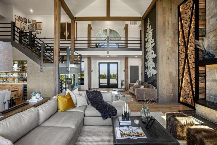 Escape to Wine Country Luxurious Getaway Awaits