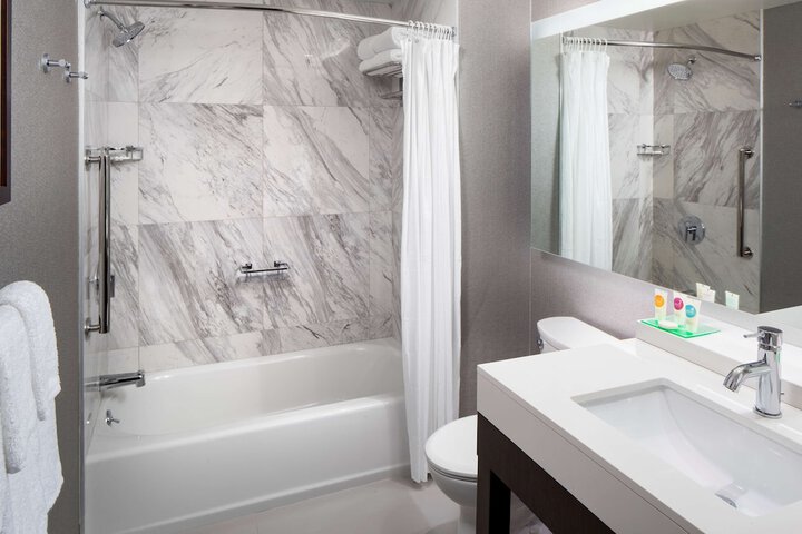 Hyatt Place Poughkeepsie / Hudson Valley