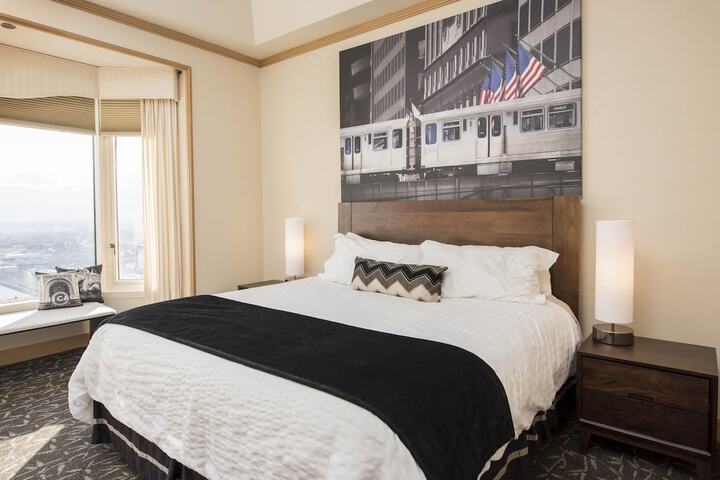 Room 32 of 67