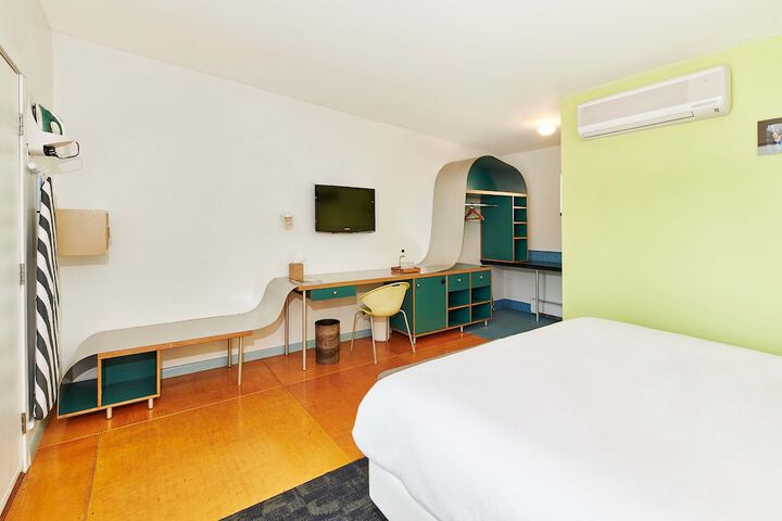 Room 49 of 63