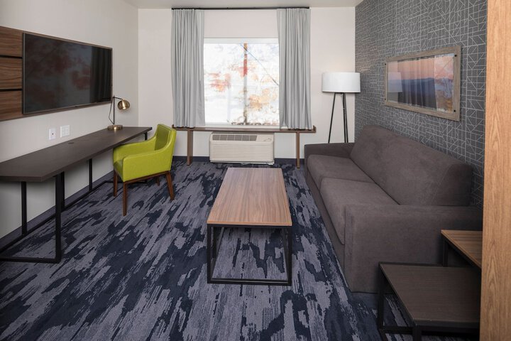 Room 21 of 35