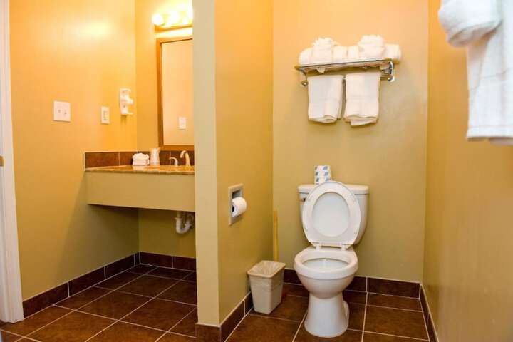 Motel 6 Millington TN