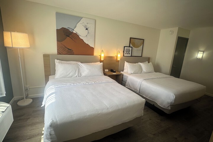 Room 10 of 41