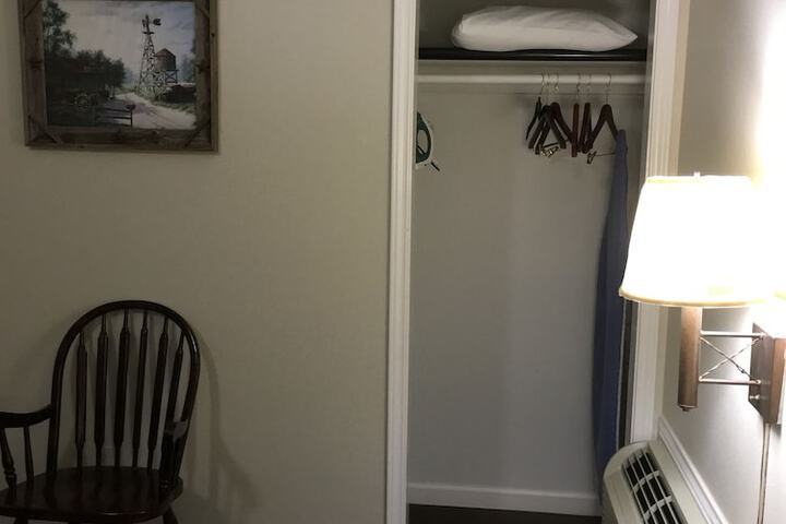 Room 36 of 66