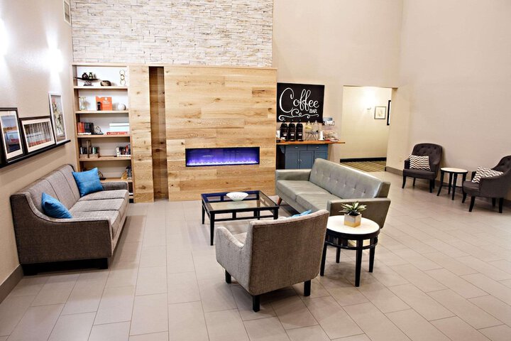 Country Inn & Suites by Radisson Harrisburg West Mechanicsburg