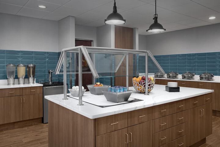 Homewood Suites by Hilton Newark-Cranford