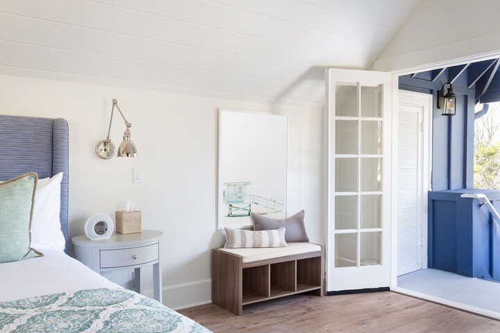 Room 15 of 51