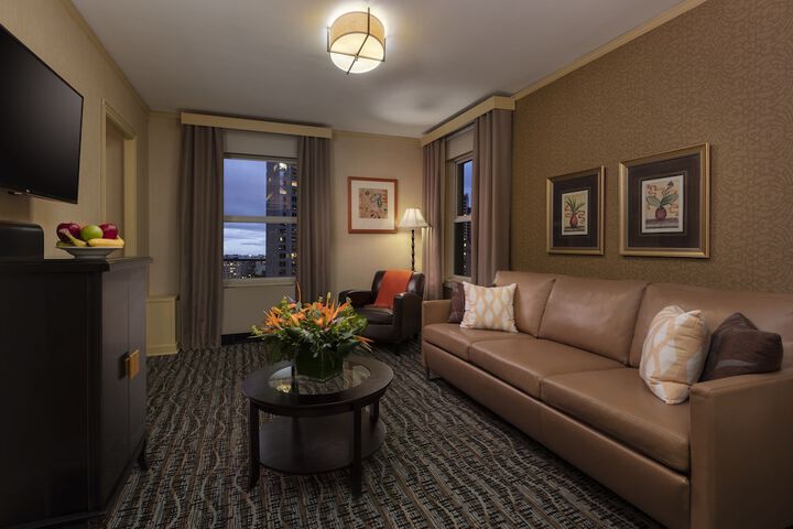 Room 13 of 34