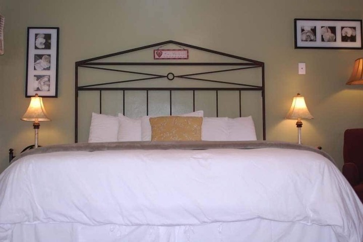 Room 83 of 105