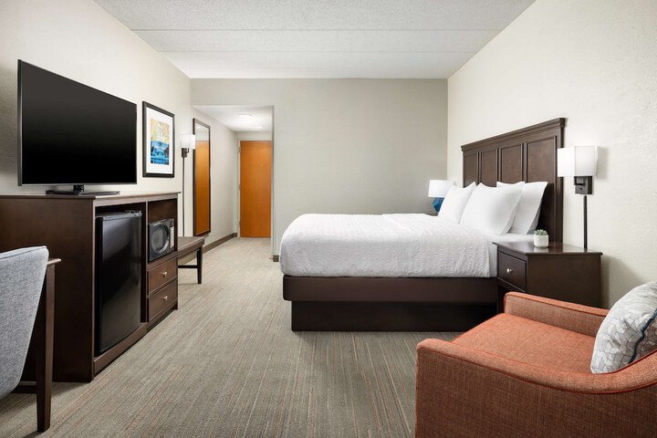 Room 18 of 26
