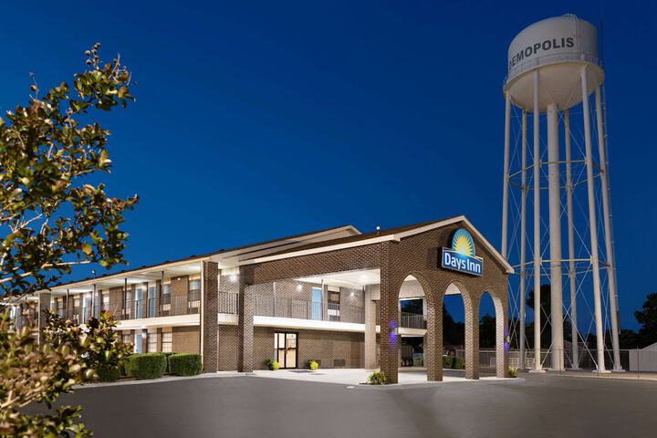 Hotel 2 of 31