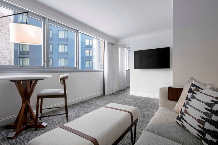 Room 81 of 149