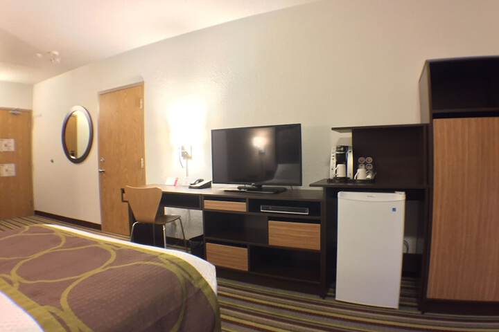 Room 34 of 43