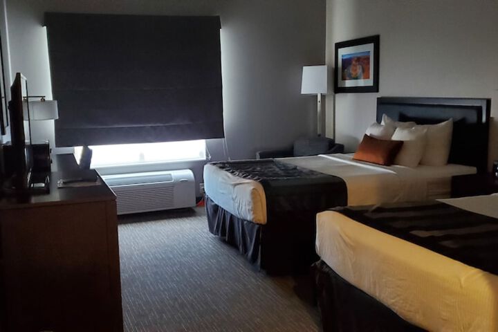 Room 21 of 51