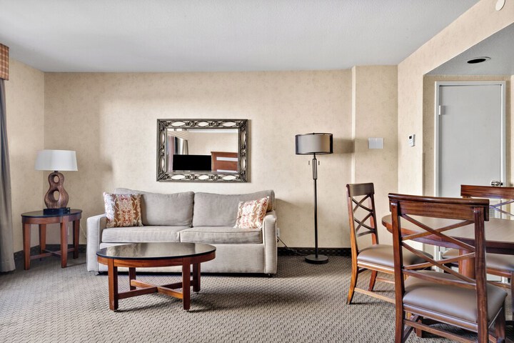 Room 104 of 130