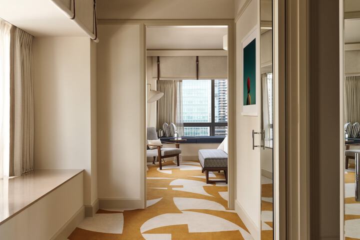 Room 27 of 60