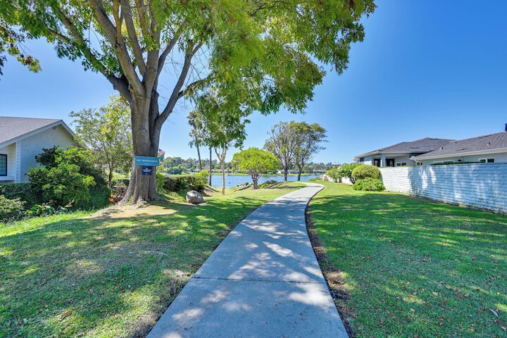 San Marcos Getaway w / Deck & Lake Views!