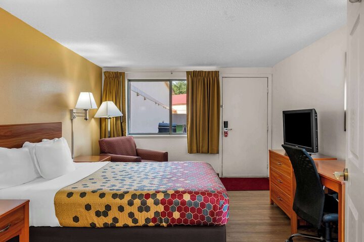 Room 36 of 46