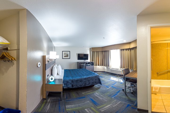 Room 35 of 52
