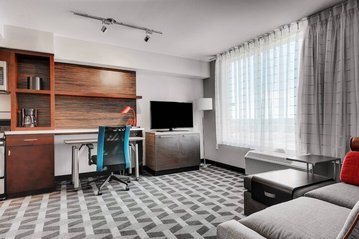 Room 20 of 42