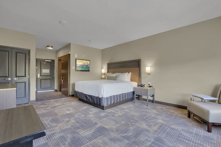 Room 25 of 52