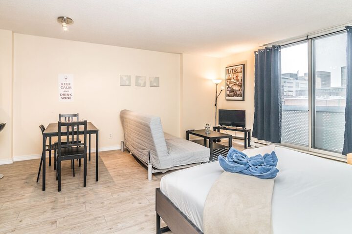 Room 15 of 30