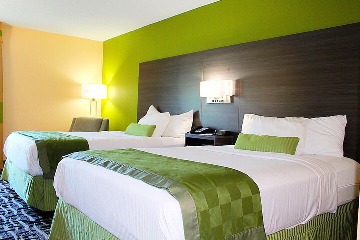 Room 14 of 28