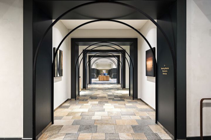 Ballroom/Hall 148 of 177