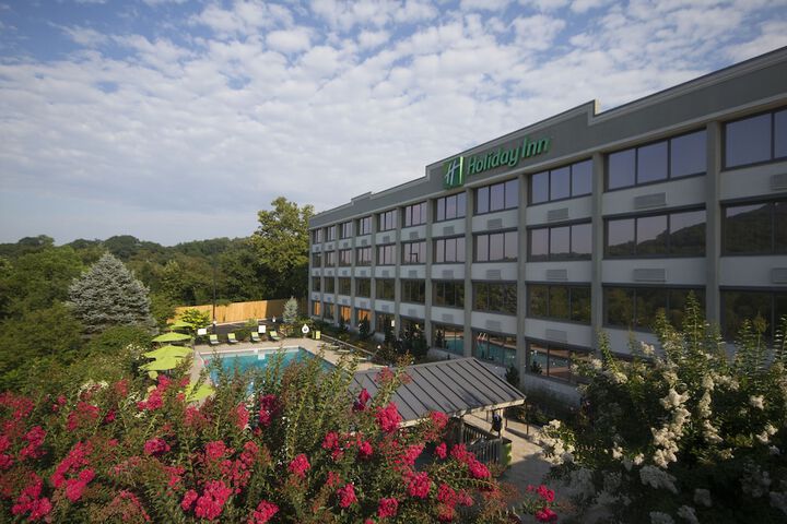 Hotel 4 of 42
