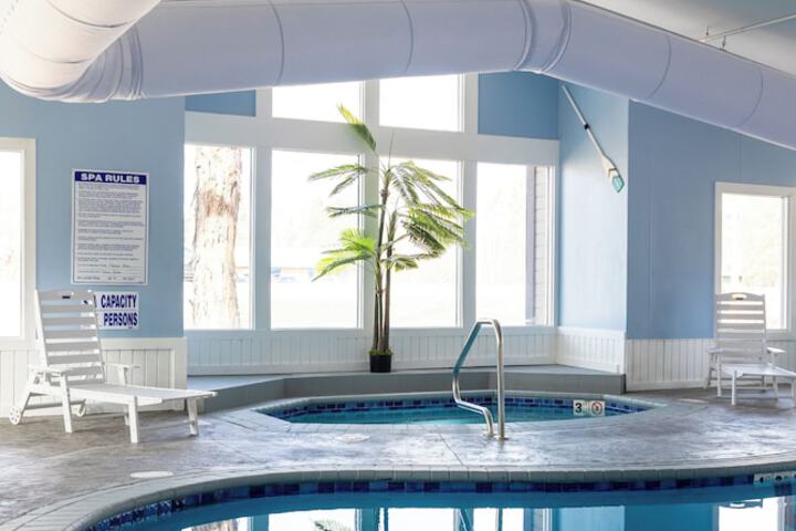 Nisswa Hotel and Suites