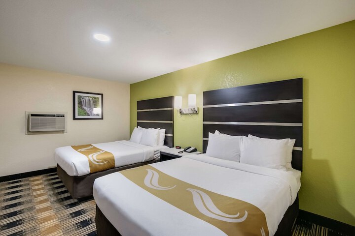 Quality Inn & Suites Mt. Chalet
