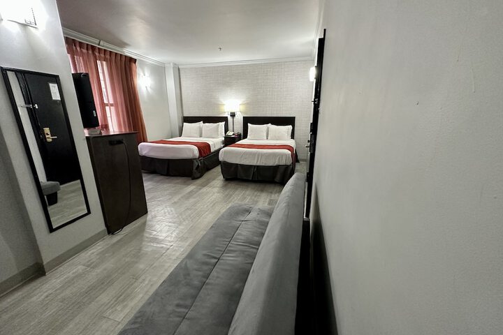 Room 8 of 49