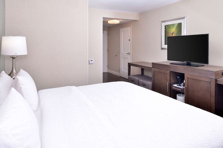 Room 22 of 49