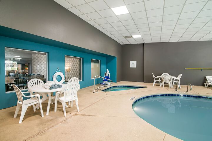 Pool 6 of 41