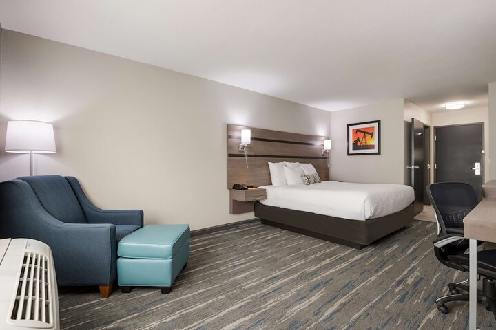 Room 15 of 26