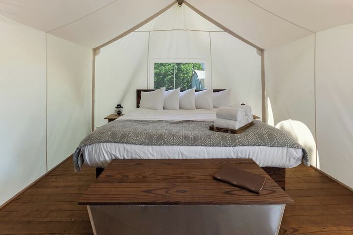 Under Canvas White Mountains