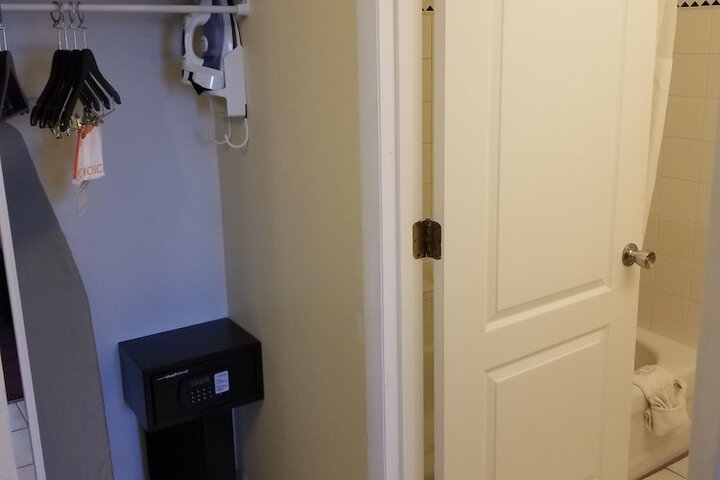 Room 63 of 115
