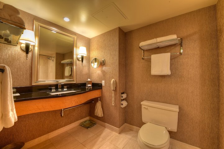 Room 31 of 62
