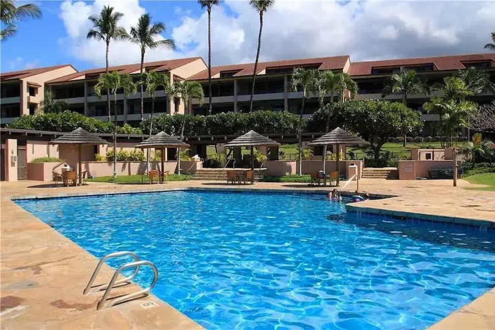 Kaanapali Royal #M101 - 2 Br condo by RedAwning