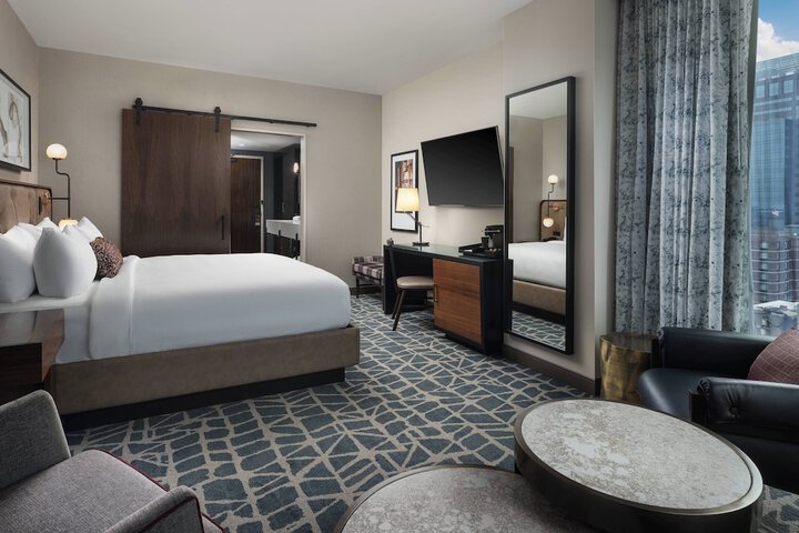 Hotel Distil Autograph Collection
