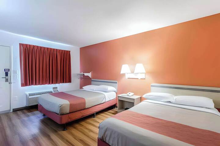 Room 27 of 31