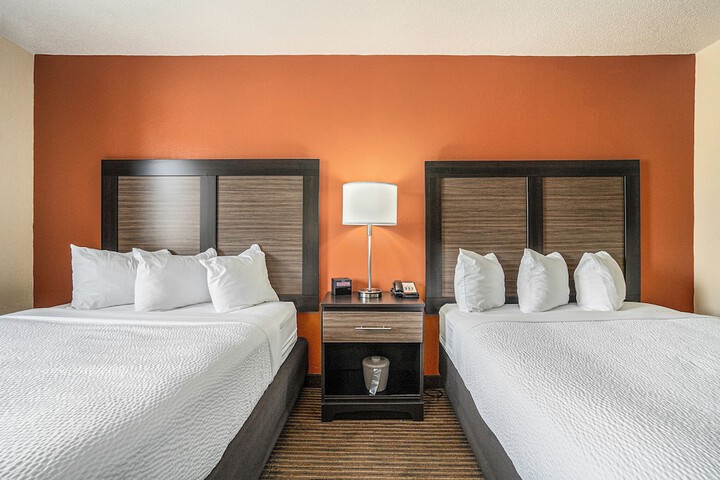 Room 20 of 77