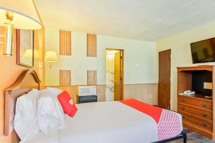 Room 20 of 33