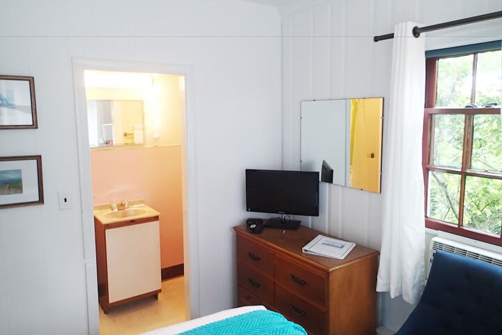 Room 49 of 127