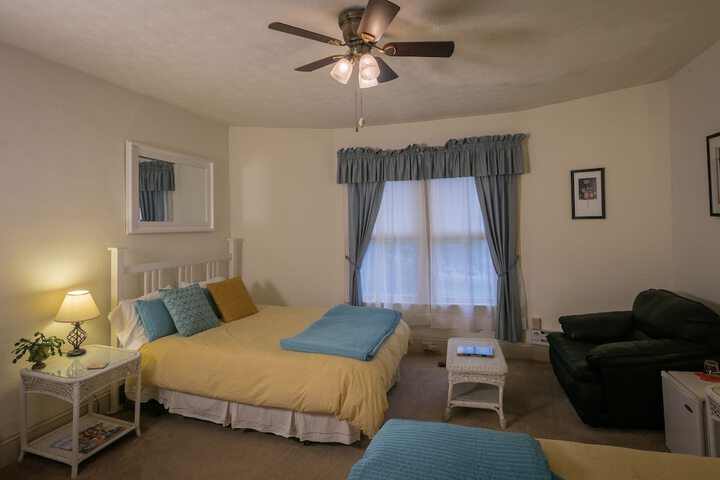 Room 80 of 95