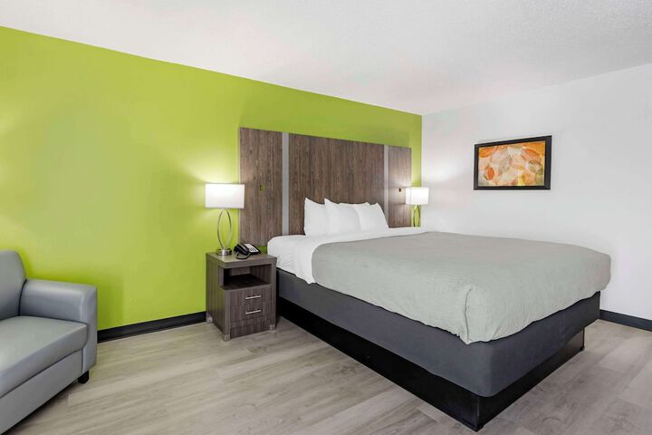 Room 14 of 29